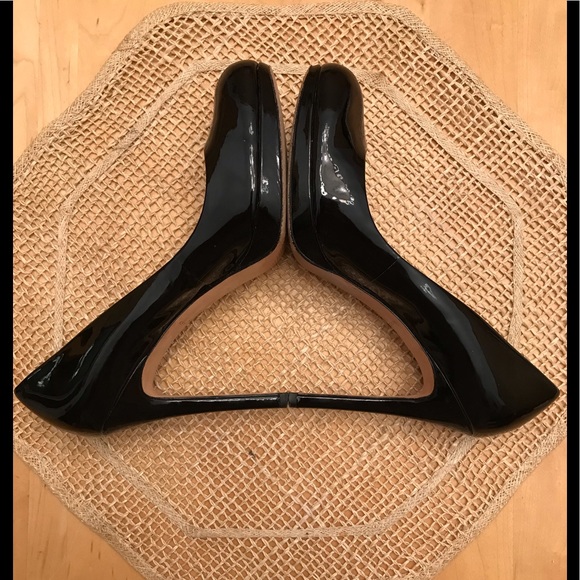 ANN TAYLOR BLACK SZ8M PATENT PUMP - Picture 3 of 7